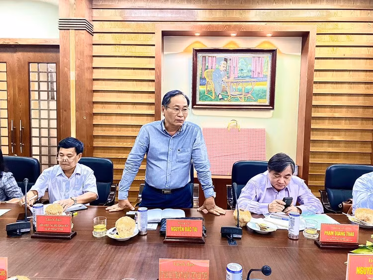 Đảng đoàn Liên hiệp Hội Việt Nam làm việc với Tỉnh ủy Khánh Hòa - Hình 2 Dang doan Lien hiep Hoi Viet Nam lam viec voi Tinh uy Khanh Hoa-Hinh-2