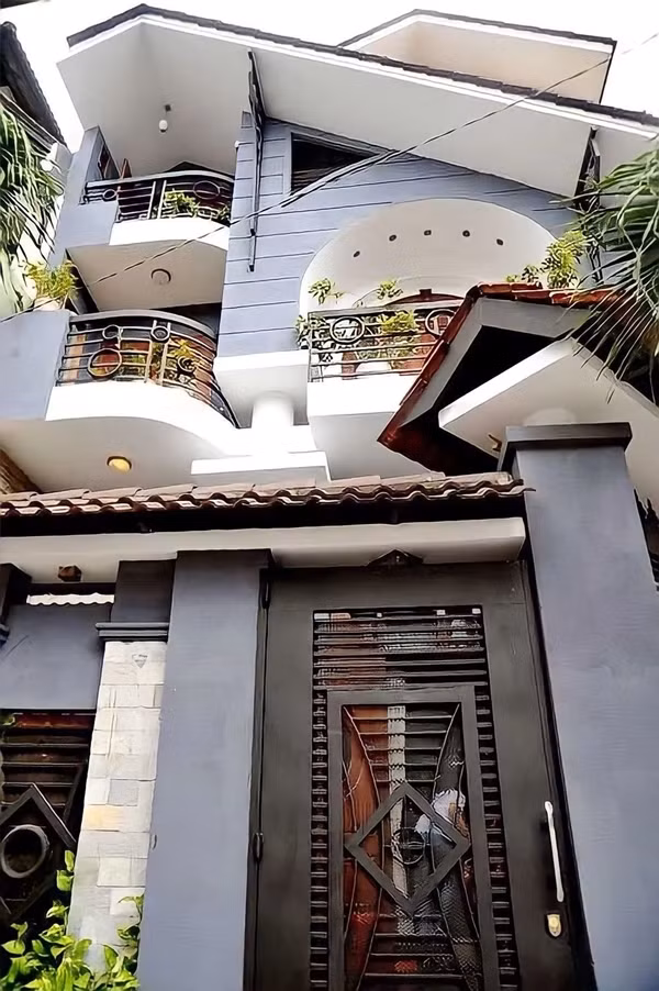 Khối tài sản hơn 800 tỷ của nam ca sĩ từng lượm ve chai - Hình 5 Khoi tai san hon 800 ty cua nam ca si tung luom ve chai-Hinh-5