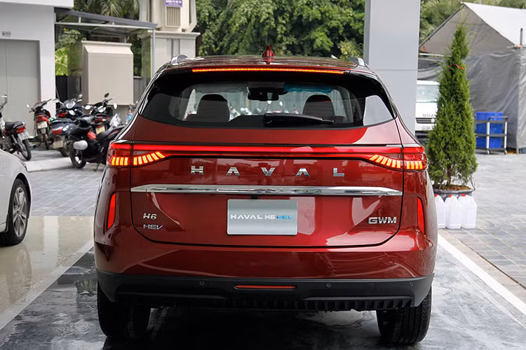 Haval H6 tại Việt Nam đang giảm giá đậm sâu, chỉ còn 790 triệu - Hình 3 Haval H6 tai Viet Nam dang giam gia dam sau, chi con 790 trieu-Hinh-3