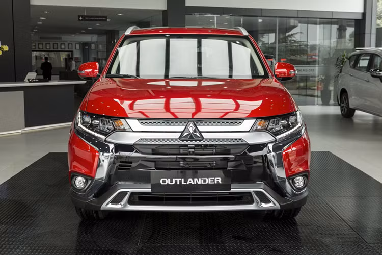 Mitsubishi Viet Nam thong bao that lac phieu xuat xuong Outlander