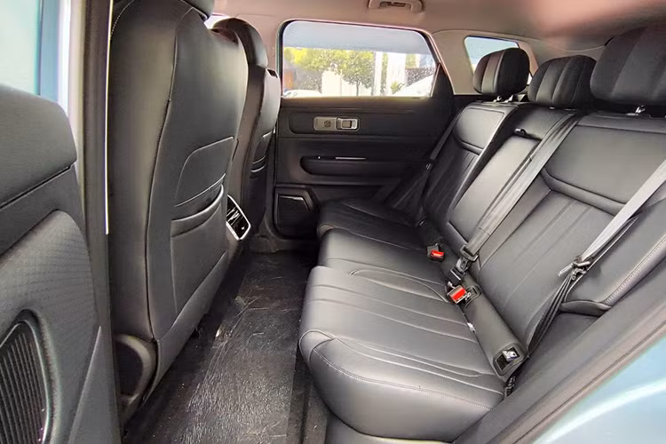 Nguyễn Xuân Son là người Việt đầu tiên sở hữu Jaecoo J7 PHEV - Hình 7 Nguyen Xuan Son la nguoi Viet dau tien so huu Jaecoo J7 PHEV-Hinh-7