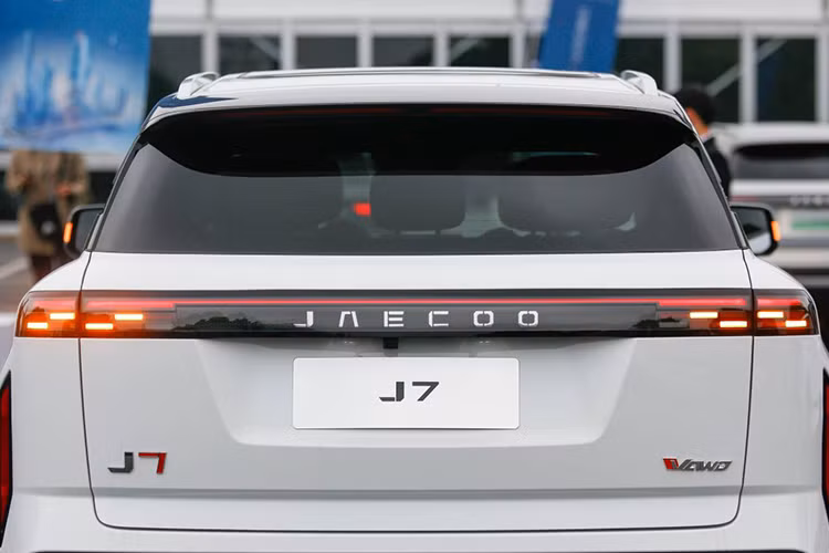 Nguyễn Xuân Son là người Việt đầu tiên sở hữu Jaecoo J7 PHEV - Hình 5 Nguyen Xuan Son la nguoi Viet dau tien so huu Jaecoo J7 PHEV-Hinh-5