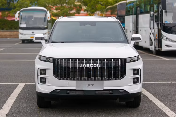 Nguyễn Xuân Son là người Việt đầu tiên sở hữu Jaecoo J7 PHEV - Hình 4 Nguyen Xuan Son la nguoi Viet dau tien so huu Jaecoo J7 PHEV-Hinh-4