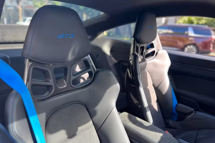 Porsche 911 GT3 hơn 16 tỷ, "tình cũ" Cường Đô la giờ ra sao? - Hình 8 Porsche 911 GT3 hon 16 ty,