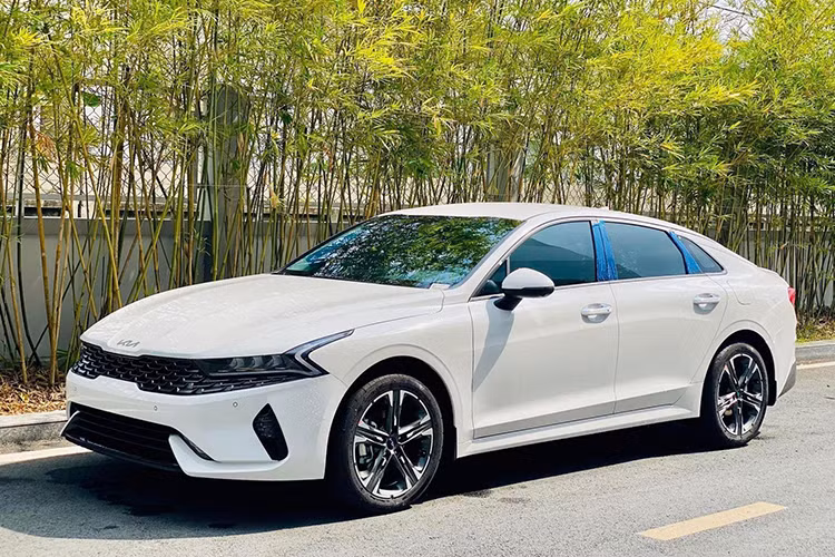 Top ôtô "ế chổng vó" Việt Nam tháng 2/2025, có 9 xe Nhật - Hình 6 Top oto