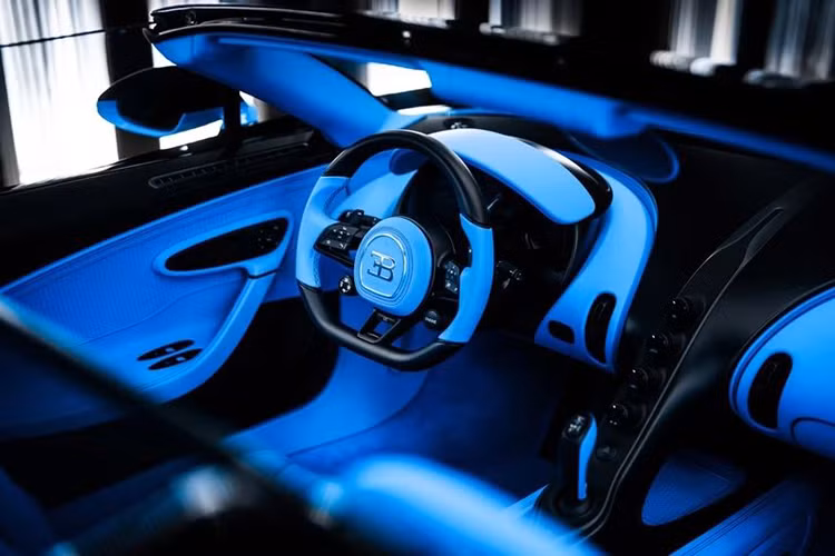 Cặp Bugatti W16 Mistral hơn 250 tỷ đồng đầu tiên đã có chủ nhân - Hình 10 Cap Bugatti W16 Mistral hon 250 ty dong dau tien da co chu nhan-Hinh-10