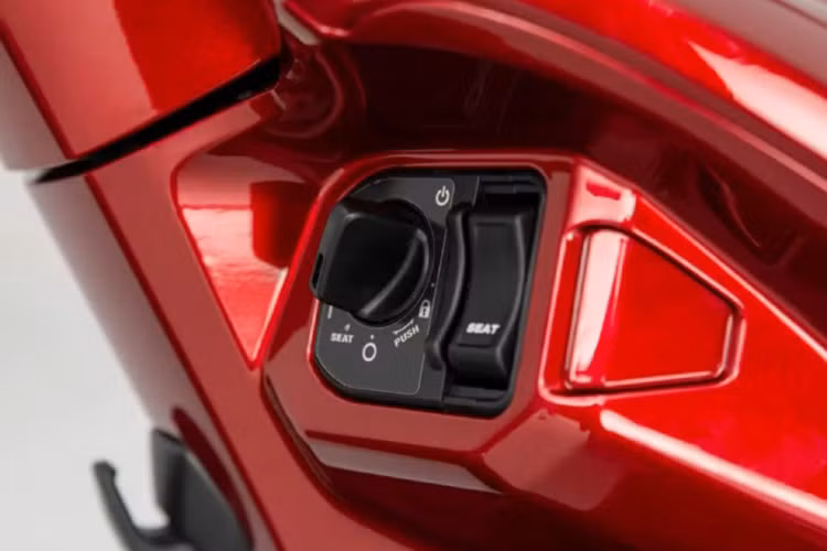 Honda Vision gia re, ban 
