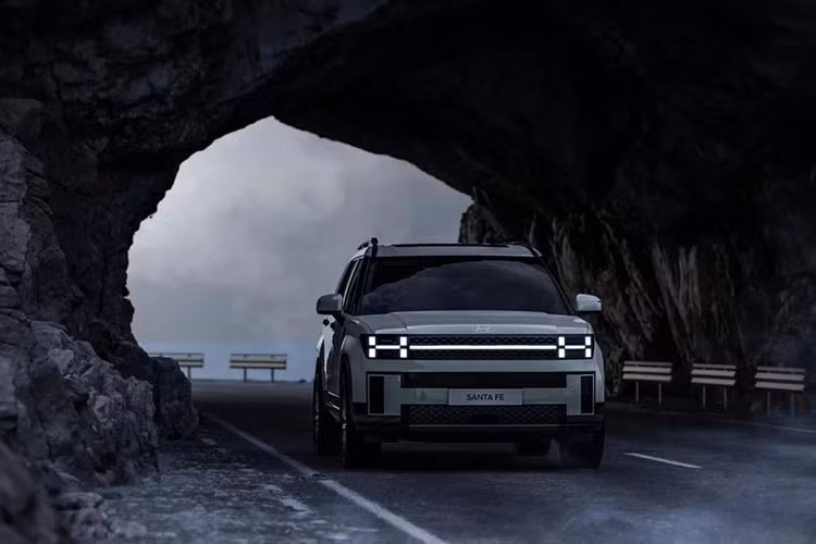 Cận cảnh Hyundai SantaFe 2024 lộ diện hoàn toàn, ra mắt tháng 8/2023 - Hình 5 Can canh Hyundai SantaFe 2024 lo dien hoan toan, ra mat thang 8/2023-Hinh-5