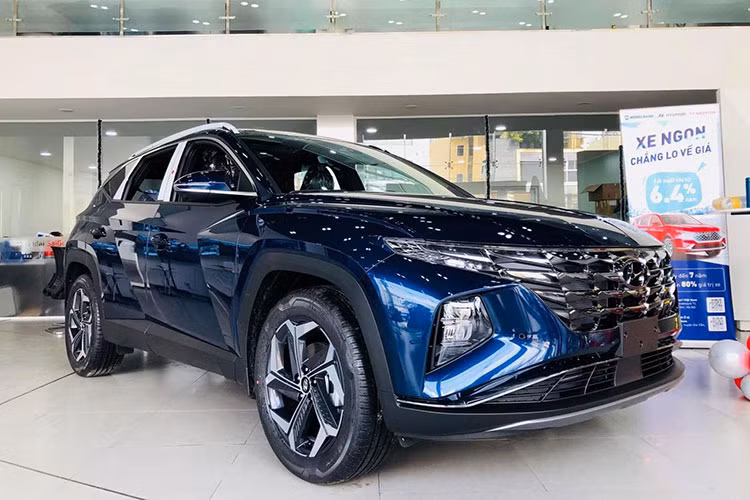 Hyundai Tucson đang giảm tới 65 triệu tại Việt Nam, "đấu" Mazda CX-5 Hyundai Tucson dang giam toi 65 trieu tai Viet Nam,