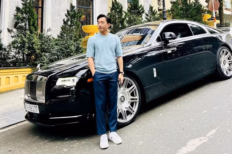 Cường Đô la cầm lái Rolls-Royce Wraith siêu sang tiền tỷ "phượt" Sa Pa Cuong Do la cam lai Rolls-Royce Wraith sieu sang tien ty