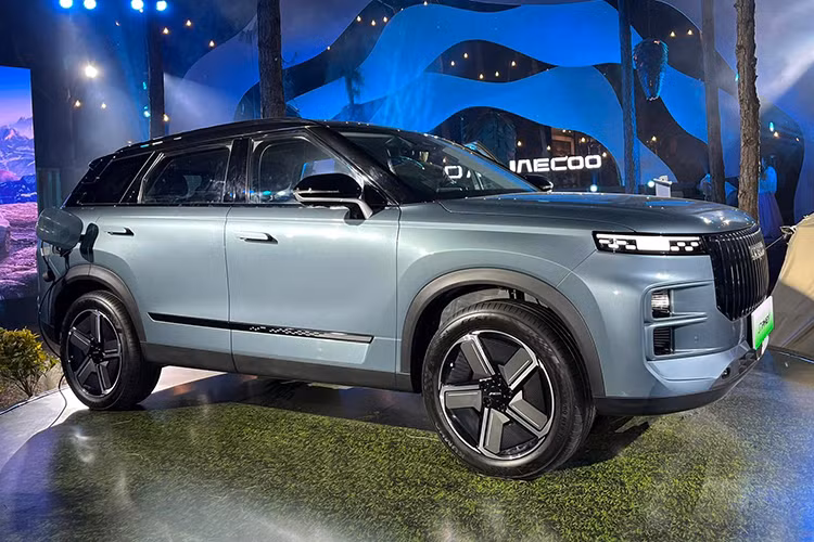 Jaecoo J7 của Nguyễn Xuân Son chốt giá từ 729 triệu tại Việt Nam - Hình 3 Jaecoo J7 cua Nguyen Xuan Son chot gia tu 729 trieu tai Viet Nam-Hinh-3