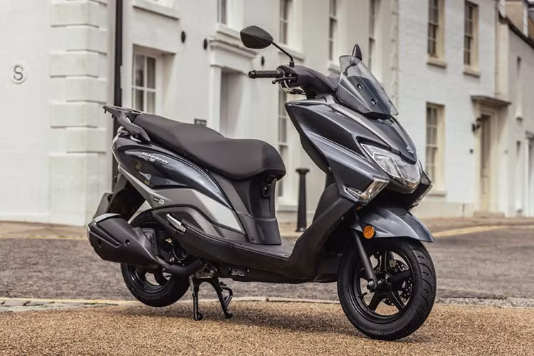 Suzuki Burgman Street 2025, xe ga cao cap chi tu 27,7 trieu dong