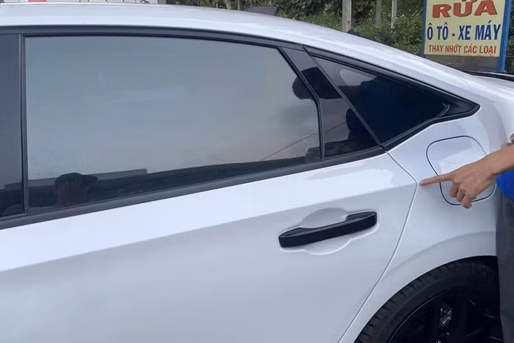 Những bê bối ôtô lỗi, hỏng tại Việt Nam năm 2023, từ Porsche đến Toyota - Hình 10 Nhung be boi oto loi, hong tai Viet Nam nam 2023, tu Porsche den Toyota-Hinh-10