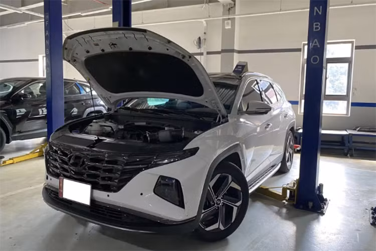 Những bê bối ôtô lỗi, hỏng tại Việt Nam năm 2023, từ Porsche đến Toyota - Hình 6 Nhung be boi oto loi, hong tai Viet Nam nam 2023, tu Porsche den Toyota-Hinh-6