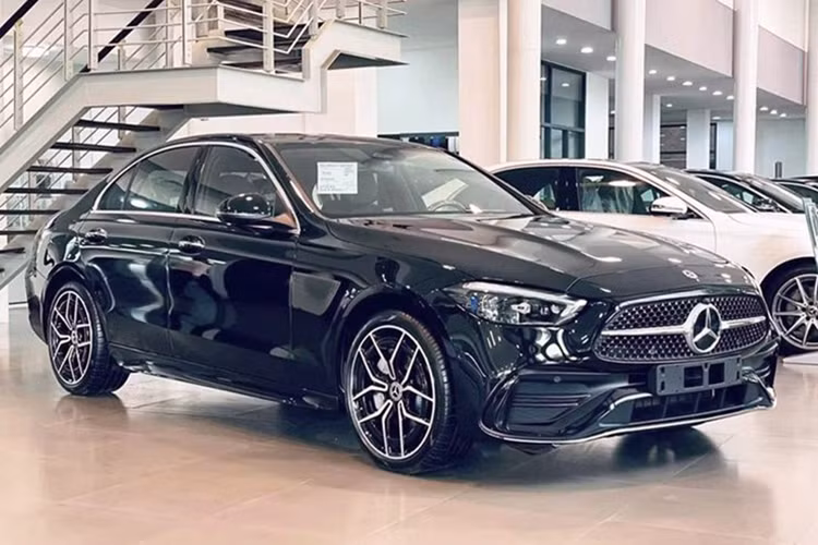 Những bê bối ôtô lỗi, hỏng tại Việt Nam năm 2023, từ Porsche đến Toyota - Hình 16 Nhung be boi oto loi, hong tai Viet Nam nam 2023, tu Porsche den Toyota-Hinh-16