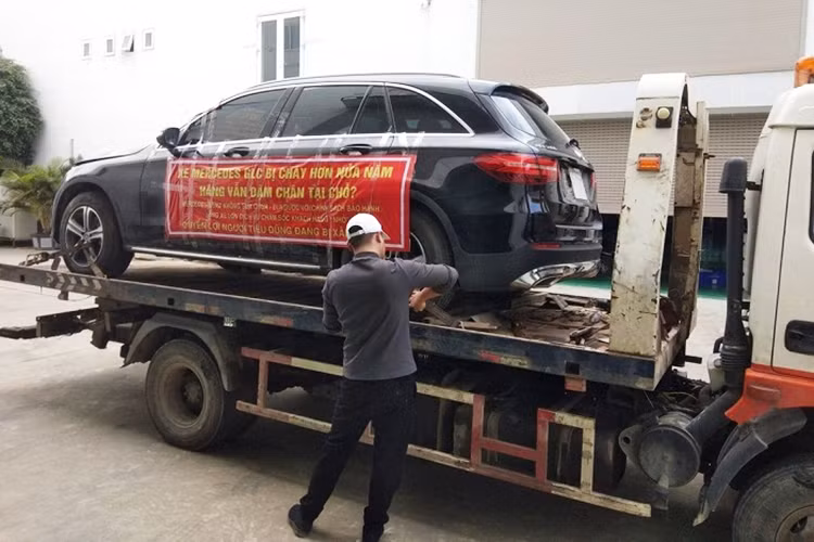 Những bê bối ôtô lỗi, hỏng tại Việt Nam năm 2023, từ Porsche đến Toyota Nhung be boi oto loi, hong tai Viet Nam nam 2023, tu Porsche den Toyota