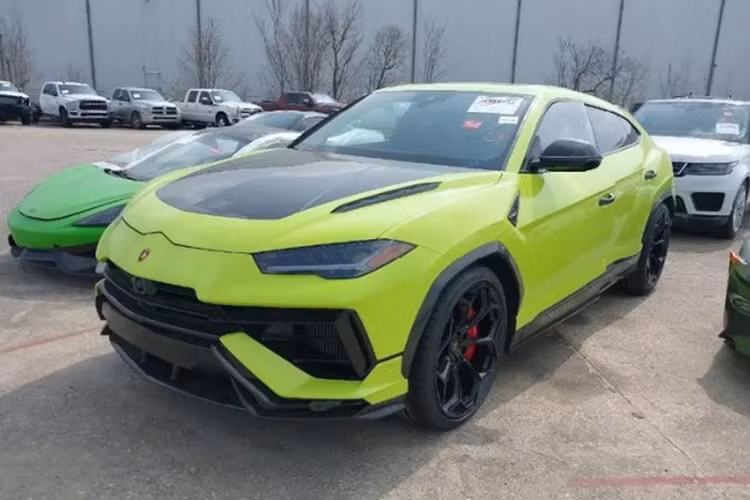 Lý do Lamborghini Urus Performante bạc tỷ mới tinh bán giá “sắt vụn”? Ly do Lamborghini Urus Performante bac ty moi tinh ban gia “sat vun”?