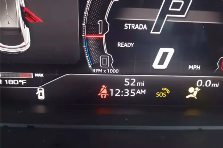 Lý do Lamborghini Urus Performante bạc tỷ mới tinh bán giá “sắt vụn”? - Hình 7 Ly do Lamborghini Urus Performante bac ty moi tinh ban gia “sat vun”?-Hinh-7