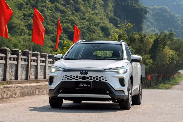 Toyota tại Việt Nam bán xe ế ầm, kém hơn cả tháng nghỉ Tết - Hình 4 Toyota tai Viet Nam ban xe e am, kem hon ca thang nghi Tet-Hinh-4