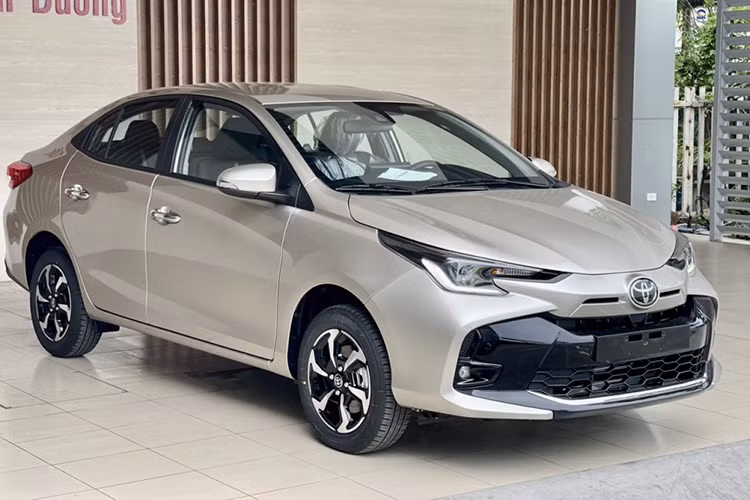 Toyota tại Việt Nam bán xe ế ầm, kém hơn cả tháng nghỉ Tết Toyota tai Viet Nam ban xe e am, kem hon ca thang nghi Tet
