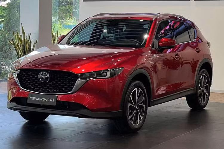 Giá xe Mazda CX-5 và CX-8 giảm, rẻ nhất phân khúc ở Việt Nam Gia xe Mazda CX-5 va CX-8 giam, re nhat phan khuc o Viet Nam