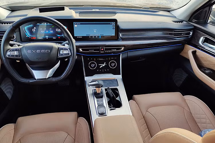 Chery Exeed VX PHEV lộ diện, "ăn xăng như ngửi" 1,5 lít/100km - Hình 8 Chery Exeed VX PHEV lo dien,