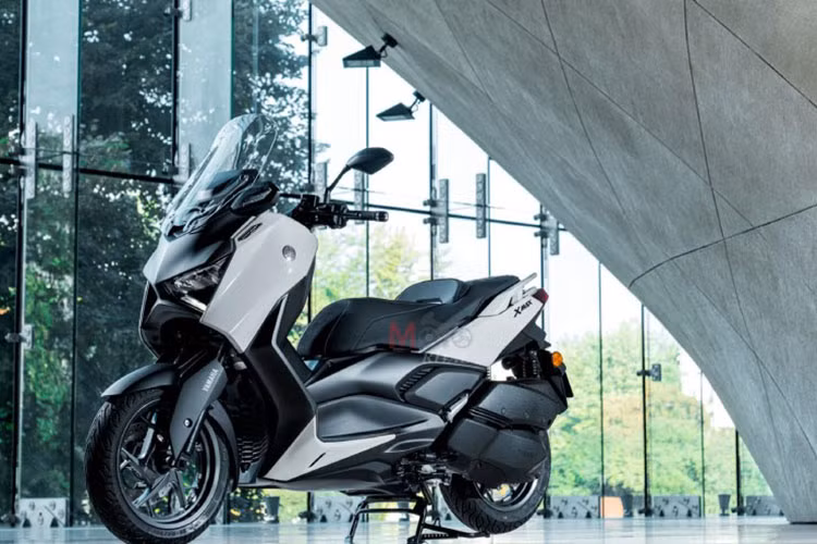 Yamaha XMAX 300 2025 "ăn xăng" 3,26 lít/100km sắp về Việt Nam? Yamaha XMAX 300 2025