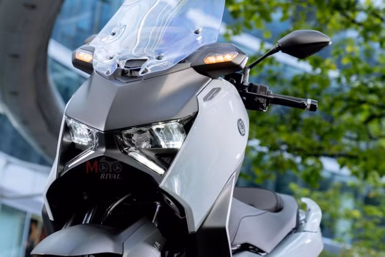 Yamaha XMAX 300 2025 "ăn xăng" 3,26 lít/100km sắp về Việt Nam? - Hình 3 Yamaha XMAX 300 2025