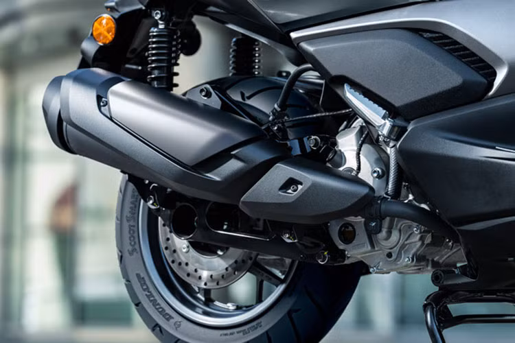 Yamaha XMAX 300 2025 "ăn xăng" 3,26 lít/100km sắp về Việt Nam? - Hình 8 Yamaha XMAX 300 2025