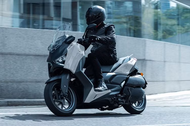Yamaha XMAX 300 2025 "ăn xăng" 3,26 lít/100km sắp về Việt Nam? - Hình 11 Yamaha XMAX 300 2025