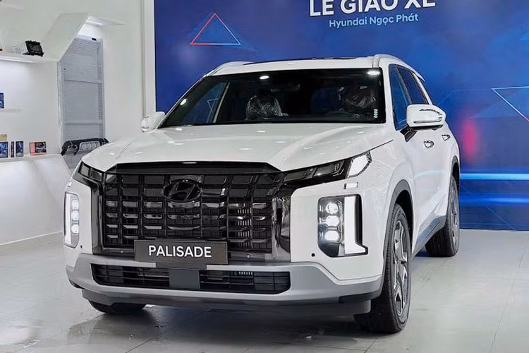 Hyundai Palisade tại Việt Nam được giảm tới hơn 90 triệu đồng Hyundai Palisade tai Viet Nam duoc giam toi hon 90 trieu dong