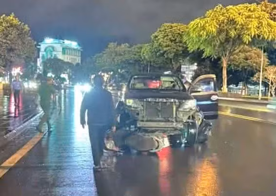 Vụ "ma men" tông 3 xe máy ở Quảng trường: Tước GPLX 23 tháng, phạt 35 triệu