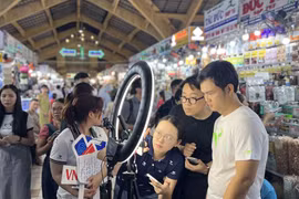 Vì sao tiểu thương chợ truyền thống thất bại khi livestream chốt đơn?