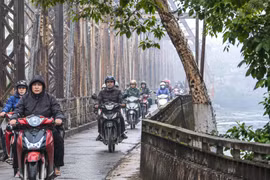 Hà Nội oi nóng, bao giờ miền Bắc mới đón không khí lạnh?