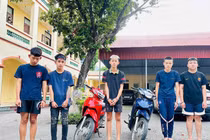 Mang kiếm, gậy tuýp bỏ chạy khi gặp tổ 191, 5 thanh thiếu niên bị bắt