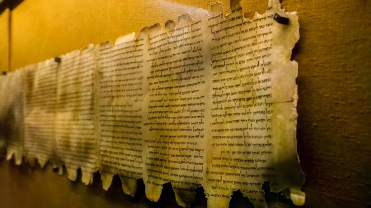 dead-sea-scrolls-qumran-caves.jpg