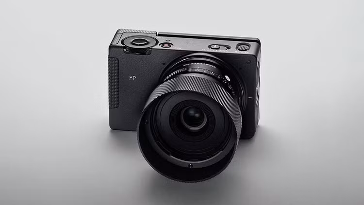 sigma-fp2-001.jpg