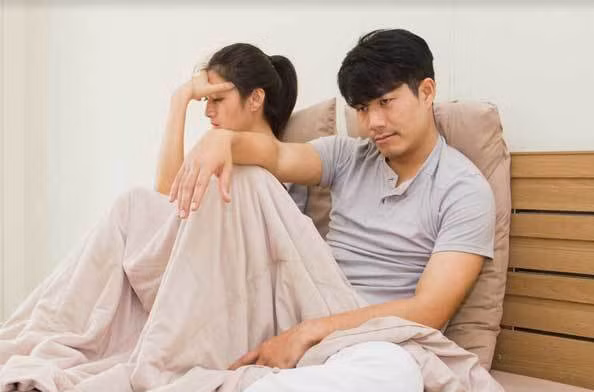 Căng thẳng cảm xúc và tâm lý là yếu tố dẫn tới rối loạn hoạt động tình dục.