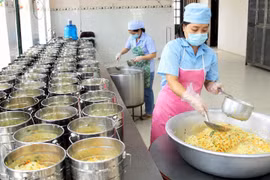 Hà Nội đưa dữ liệu bữa ăn bán trú lên nền tảng số