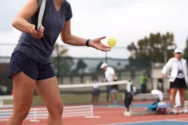 Nguy cơ chấn thương khi chơi pickleball và bí quyết bảo vệ sức khỏe