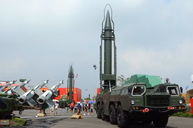 Xe tăng T1 do Việt Nam chế tạo sẽ được trưng bày tại triển lãm quốc phòng