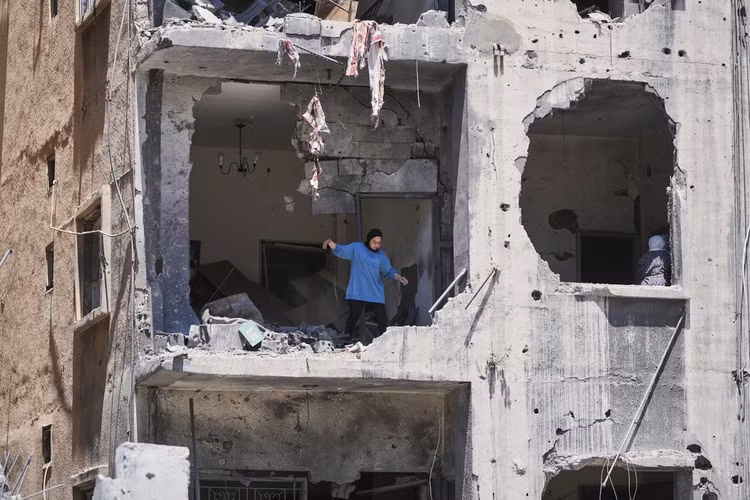 aptyrelebanon.jpg