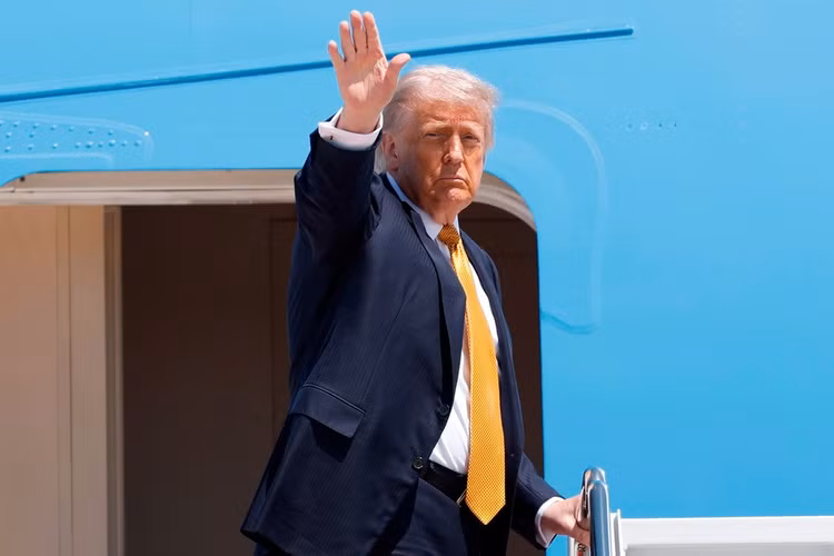 aptongthongtrump.jpg