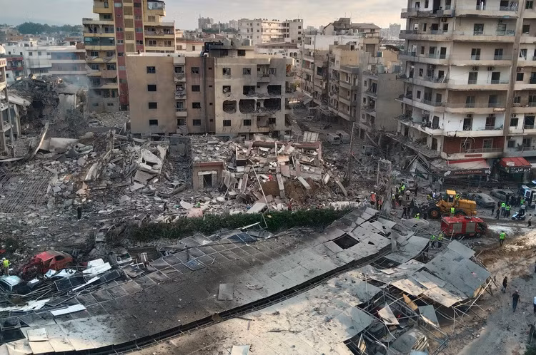 aplebanon1.jpg