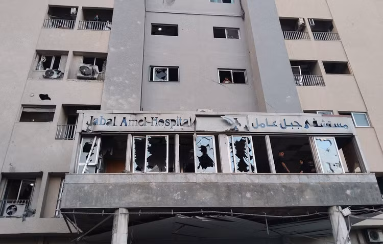 aplebanon2.jpg