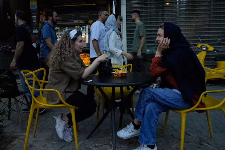 aptehran5.jpg