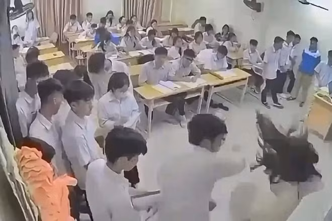 Sở GD&ĐT Hà Nội thông tin vụ nam sinh đấm cô giáo chủ nhiệm giữa lớp 
