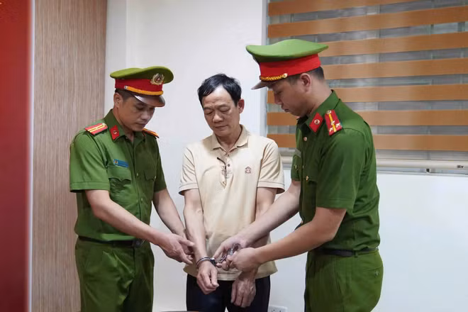Khởi tố thêm 1 bị can vụ bắt Bí thư Đảng ủy và Chủ tịch xã Hợp Kim