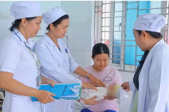 Chữa trị thành công nhau bong non thể nặng, cứu mẹ và bé tại Vĩnh Long