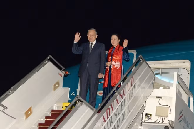 Tổng Bí thư, Chủ tịch nước Tô Lâm đến Paris, bắt đầu thăm chính thức Cộng hòa Pháp